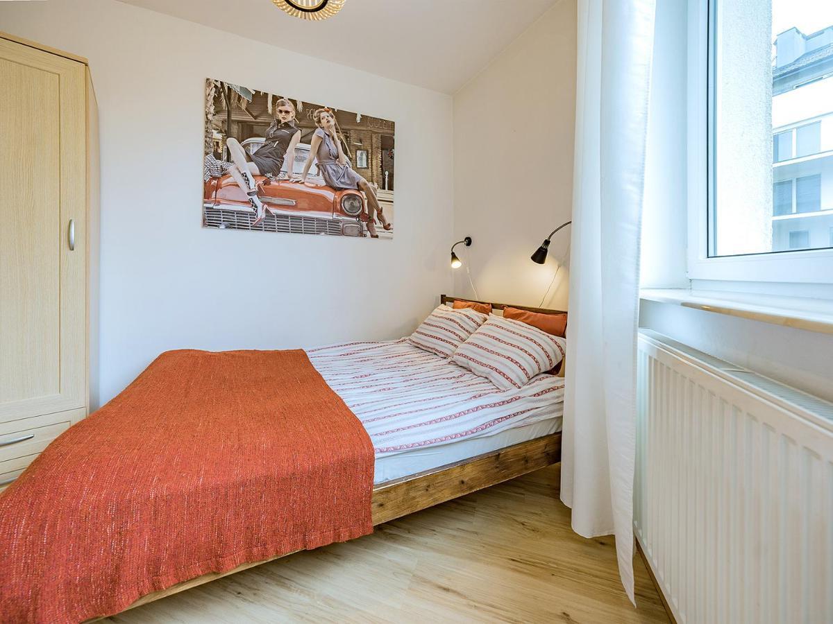 Apartament Z Balkonem I Bezplatnym Parkingiem Гданськ Екстер'єр фото